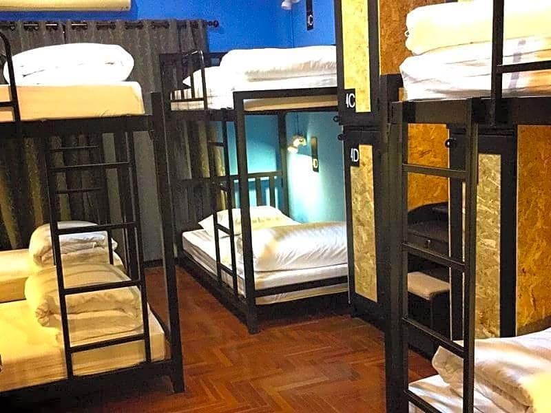 에덴 워킹 스트리트 호스텔 치앙마이 외부 사진